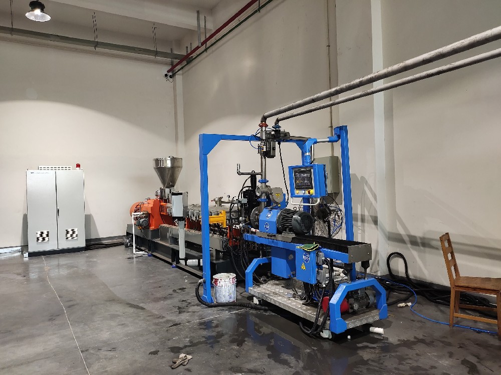 Underwater pelletizing unit